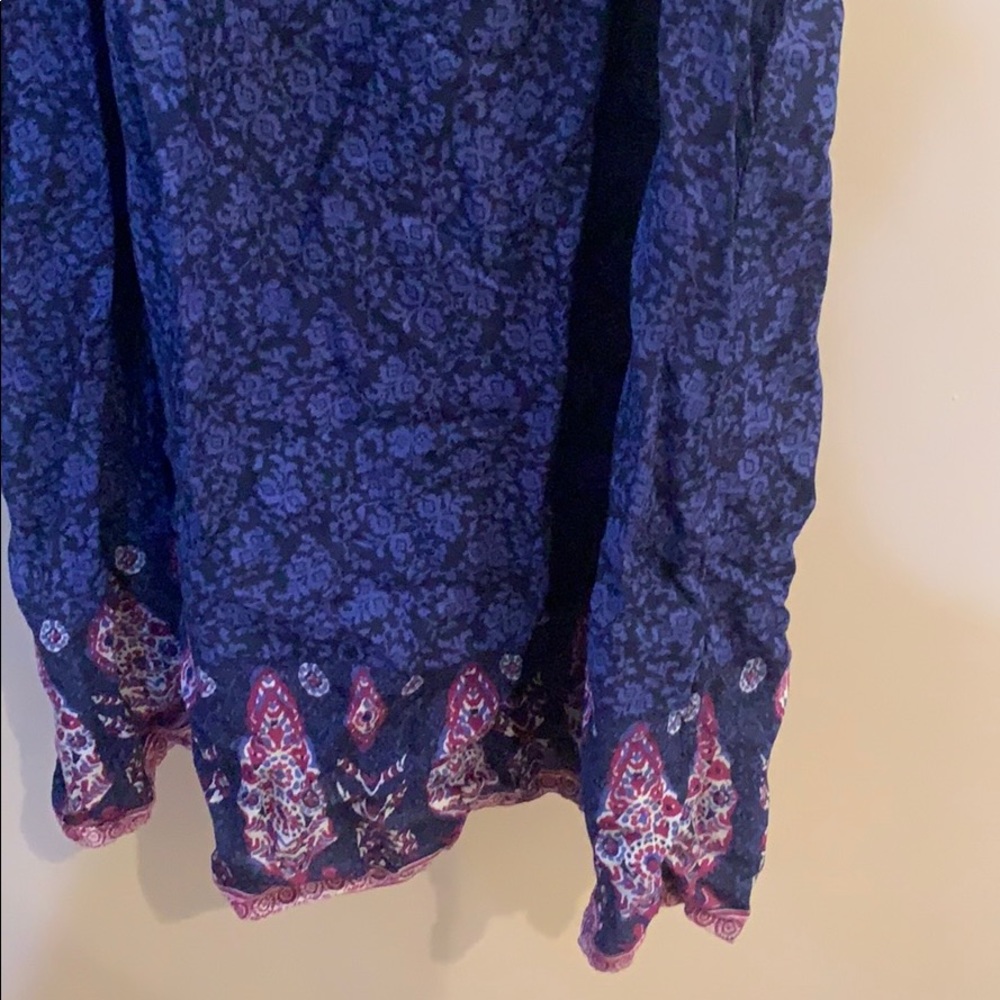 Blouse - Picture 2 of 3